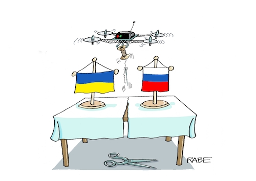 Cartoon: Nähzeug (medium) by RABE tagged erdogan,istanbul,türkei,imamoglu,bürgermeister,cartoon,karikatur,pressezeichnung,rabe,ralf,böhme,farbcartoon,tagescartoon,gefängnis,menschenrechte,opposition,halbmond,stern,ketten,handschellen,ukraine,ukrainekrieg,putin,russland,frieden,friedensgespräch,verhandlung,waffenruhe,tisch,tischtuch,schere,drohne,nadel,faden,nähzeug,erdogan,istanbul,türkei,imamoglu,bürgermeister,cartoon,karikatur,pressezeichnung,rabe,ralf,böhme,farbcartoon,tagescartoon,gefängnis,menschenrechte,opposition,halbmond,stern,ketten,handschellen,ukraine,ukrainekrieg,putin,russland,frieden,friedensgespräch,verhandlung,waffenruhe,tisch,tischtuch,schere,drohne,nadel,faden,nähzeug