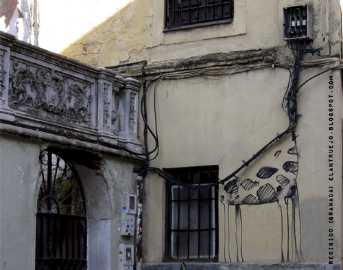 Cartoon: jirafa (medium) by ANTRUEJO-ENCONTRADO tagged calle,street,jirafa,granada,antruejo,giraffe