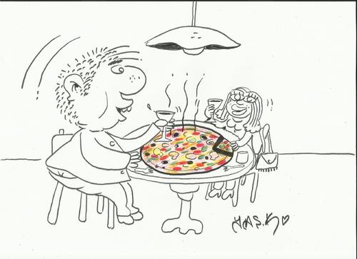 Cartoon: XXL (medium) by yasar kemal turan tagged romance,love,xxllove,xxl,pizzapitch,pizza