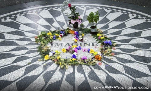 Cartoon: Imagine (medium) by alesza tagged image,john,lennon,strawberry,fields,forever,münchen,munich,peace