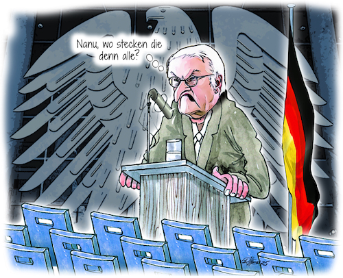 Bundesuhu vor leeren Stühlen Bundesuhu vor leeren Stühlen