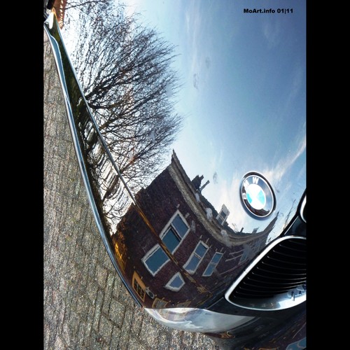 Cartoon: MH - The BMW (medium) by MoArt Rotterdam tagged boom,huis,tree,house,straat,street,weerspiegeling,reflection,auto,car,bmw,moart,rotterdam