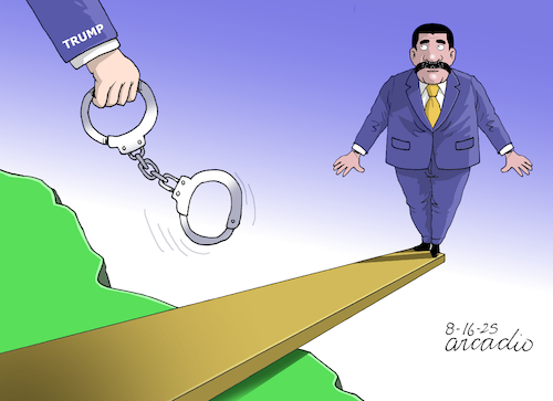 Cartoon: Maduro cornered by Trump. (medium) by Cartoonarcadio tagged trump,maduro,venezuela,latin,america