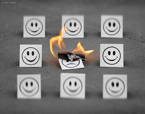 Cartoon: Feeling Bad (medium) by BenHeine tagged 200mm,burn,brule,sad,lens,art,benheine,party,drawing,emoticon,feeling,pencil,vs,camera,photography,samsungimaging,simplicity,smile,smileys,sourire,swing,the,artistery,fun,balancoire,childhood,enfance,crowd,foule,group,together