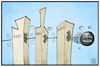 Cartoon: Cum-Ex-Skandal (small) by Kostas Koufogiorgos tagged karikatur,koufogiorgos,illustration,cartoon,cumex,razzia,durchsuchungen,bankenverband,bank,betrug,steuern,wirtschaft