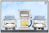 Cartoon: Impfstoff-Knappheit (small) by Kostas Koufogiorgos tagged karikatur,koufogiorgos,illustration,cartoon,impfstoff,hausaerzte,knappheit,treibstoff,pandemie,corona,impfen,gesundheit,impfzentrum