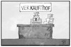 Cartoon: Verkaufthof (small) by Kostas Koufogiorgos tagged karikatur,koufogiorgos,illustration,cartoon,kaufhof,karstadt,übernahme,verkauf,wirtschaft,kaufhaus,verkäufer,einzelhandel
