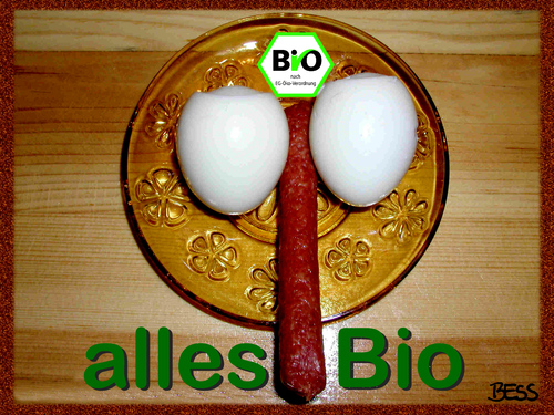 Cartoon: Alles Bio - oder was? (medium) by besscartoon tagged bio,ei,eier,essen,bauern,huhn,hühnerhaltung,landwirtschaft,bess,besscartoon